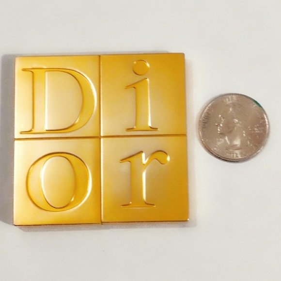 COPY - Vintage CHRISTIAN DIOR Gold Sliding Mirror Compact Purse Size Women'sAcc… - Picture 1 of 4